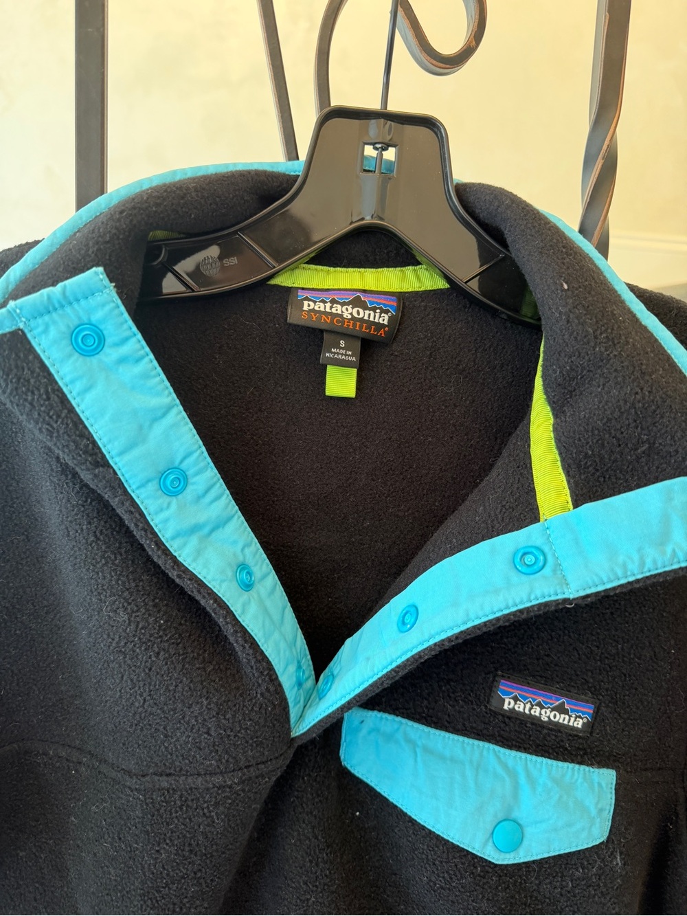 Patagonia Synchilla Lightweight Snap-T Fleece Pullover - Black / Teal Trim (Smal - Picture 3 of 6
